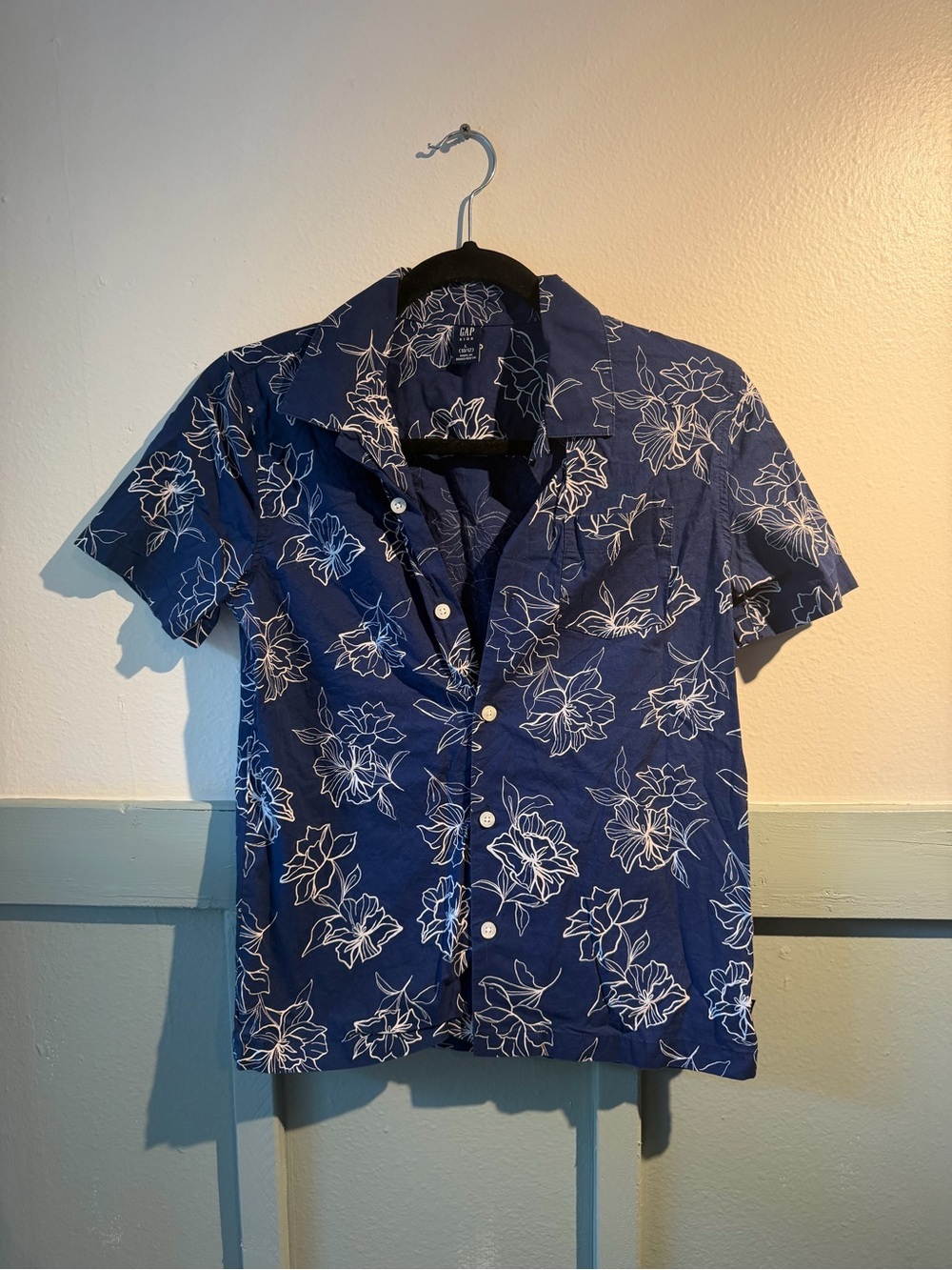 GAP Navy Blue Short-Sleeve Floral Button-Down Shirt